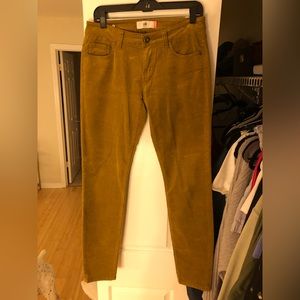 Gold/brown corduroy skinny jeans.